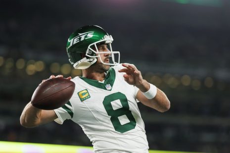 Aaron Rodgers and his Jets look to win over 9.5 games